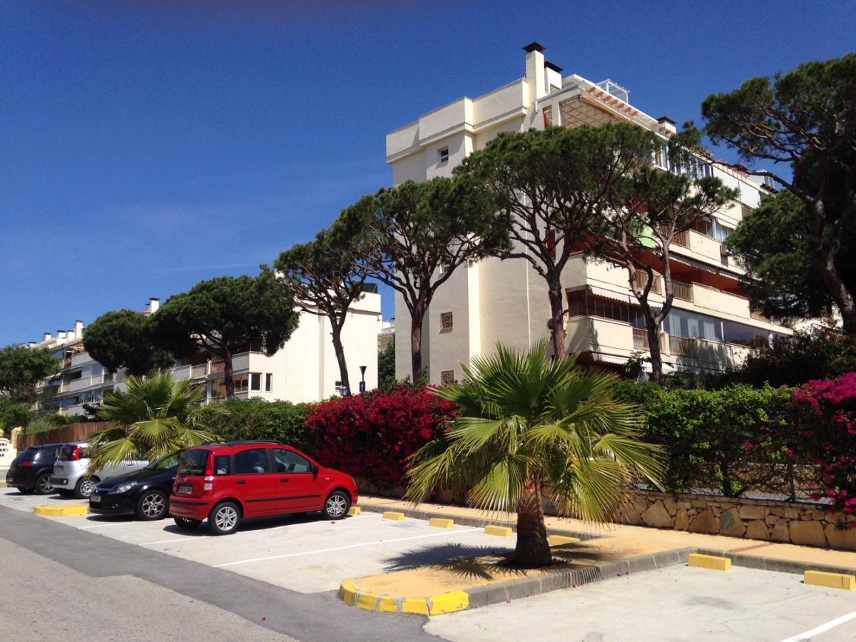 Beautiful Holiday Apartment 2 Bedroom Beach And Pool Malaga Marbella Calahonda Royale Mijas Costa Spain Екстериор снимка