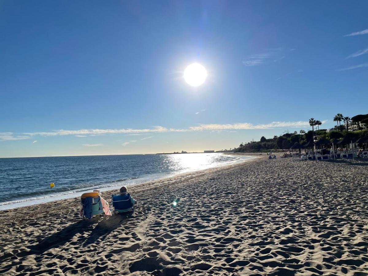 Beautiful Holiday Apartment 2 Bedroom Beach And Pool Malaga Marbella Calahonda Royale Mijas Costa Spain Екстериор снимка